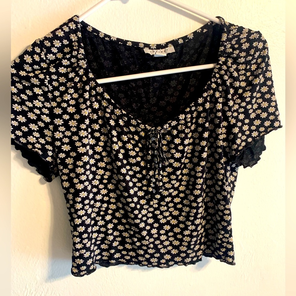 Topshop black stretchy ruffled daisy floral crop top